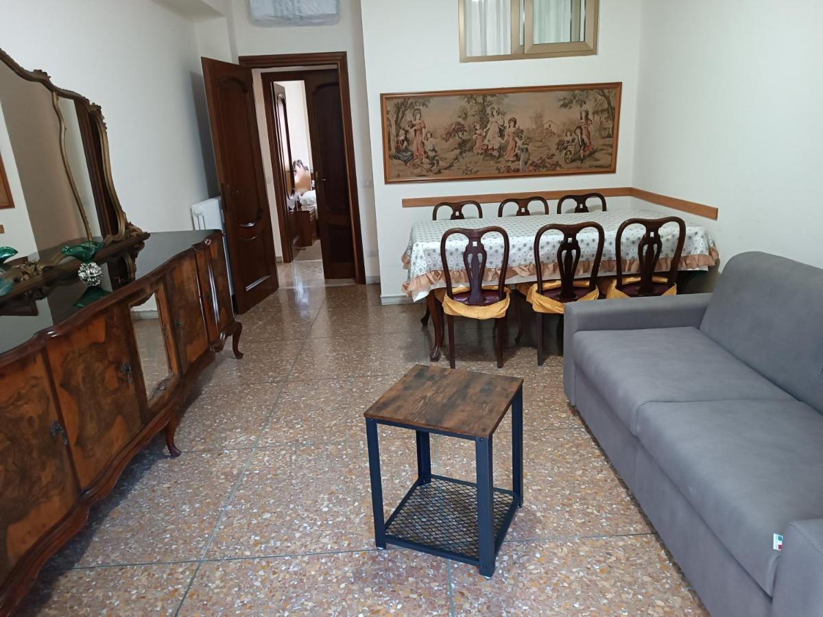 Hortis Apartment, 5 Persone, 2 Camere, Balcone, Metro C E Tram Per Il Centro Rome Buitenkant foto